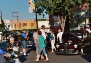020_6 Photo: FLLewis/ Media City G -- Vintage wheels were in the spotlight at Be-Boppin' in the Park on Magnolia Boulevard in Burbank August 2010