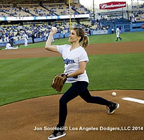Actress Sophia Bush throws out first pitch at Dodger game June 13, 2014