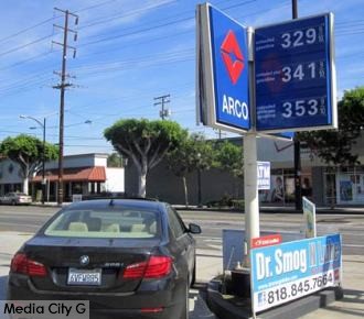 Photo: FLLewis / Media City G- Gas prices at Arco station Hollywood Way and Magnolia Blvd in Burbank October 22, 2014