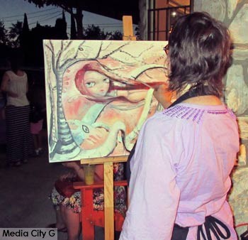 Photo: FLLewis / Media City G -- A work of art created on the sidewalk of Magnolia Boulevard in Burbank August 28, 2015