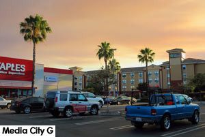 Photo: FLLewis / Media City G -- Smoke from the Calabasas fire as seen from the parking lot of the Empire Center in Burbank June 4, 2016