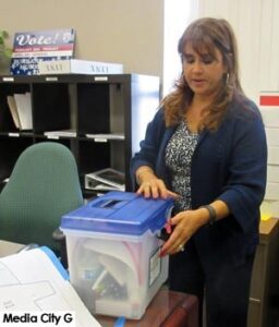 Photo: FLLewis / Media City G -- City Clerk, Zizette Mullins, shows off polling materials for the upcoming 2017 Burbank elections December 5, 2016
