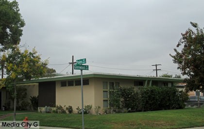 Photo: FLLewis / Media City G -- Cloudy skies at the intersection of West Palm Avenue and North Glenwood Place in Burbank September 20, 2014