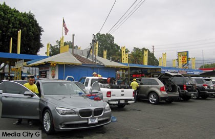 Photo: FLLewis/ Media City G -- Magnolia Car Wash & Detail Center 910 West Magnolia Boulevard Burbank September 20, 2014