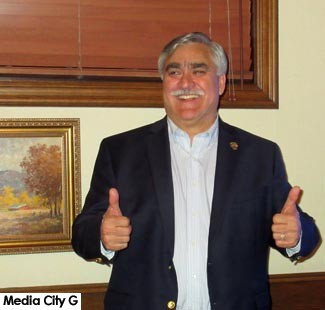 Photo: FLLewis / Media City G -- Councilman/Mayor Jess Talamantes gives the thumbs up after an impressive showing on election night, Tuesday, February 28, 2017